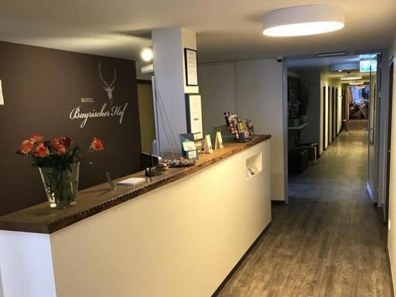 Bayrischer Hof Krefeld Buitenkant foto
